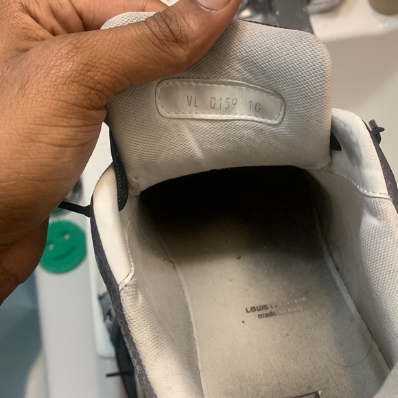 Louis Vuitton shoes for sale $500 we can make a bargain - Picture 5 of 5